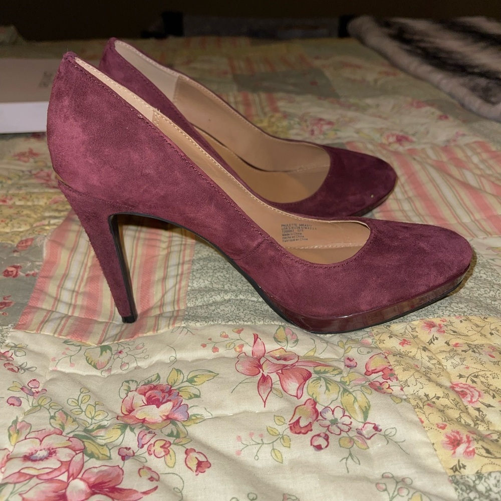 Calvin Klein womens Paulette kid suede/ patent in dark cherry